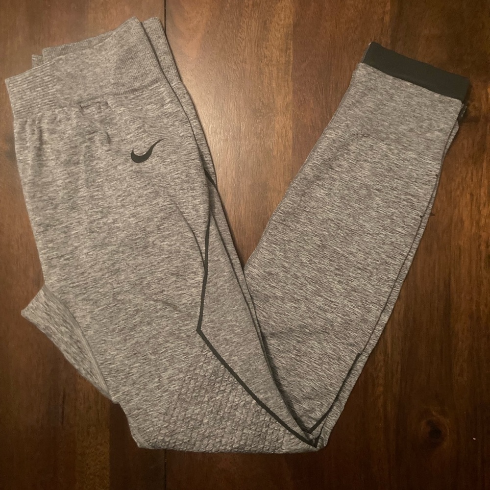Nike pro seamless leggings